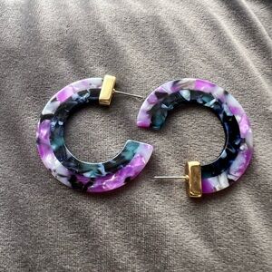 Multicolor Hoop Post Style Earrings
